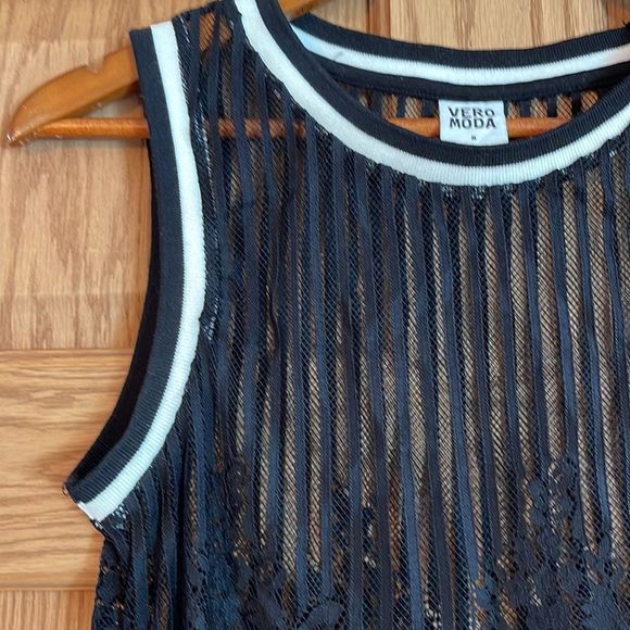 Vero Moda Navy Lace Muscle Tee - Picture 5 of 10